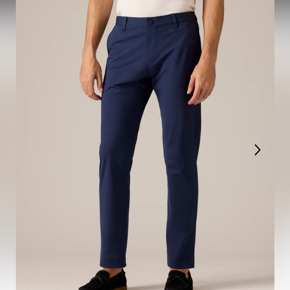 Rhône Commuter Pants Classic Fit in Navy